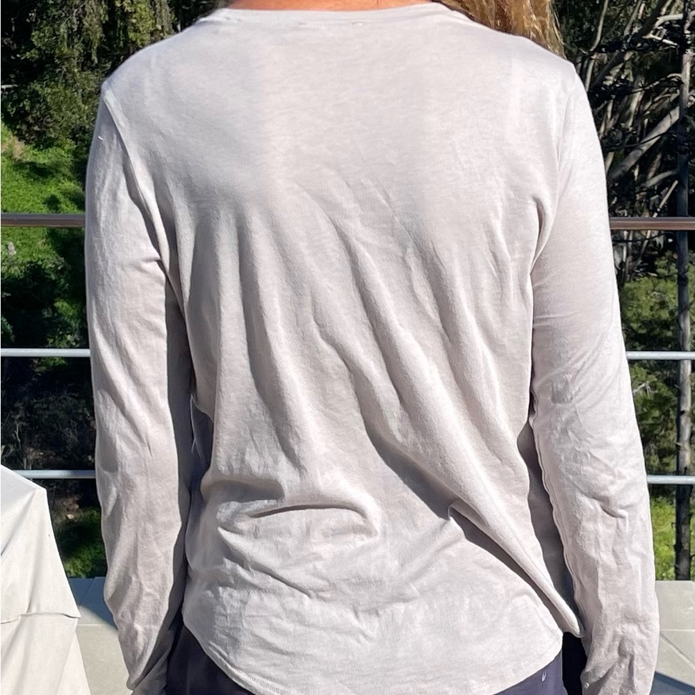 Vince Soft Cream Long Sleeve Tee
